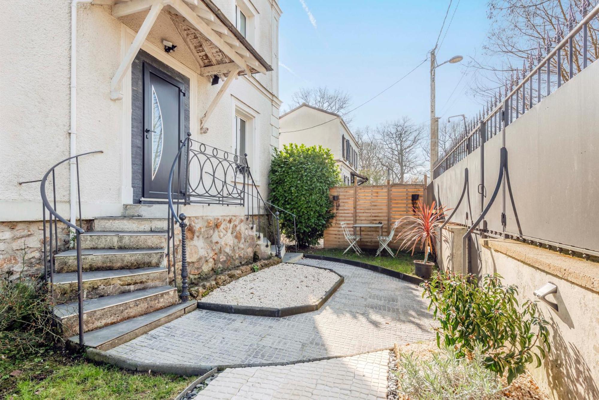Jungle - Magnifique Appartement Avec Parking Prive - Paris-Disney & Cdg A 25 Minutes Pomponne Ngoại thất bức ảnh